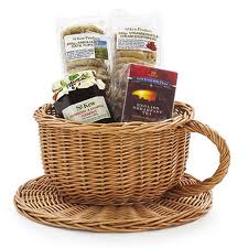 St Kew Teacup hamper from Lakeland